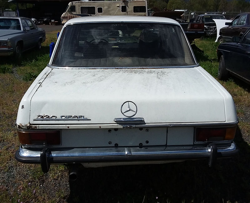 In our Salvage Yard: 1968 Mercedes W115 220D Parts