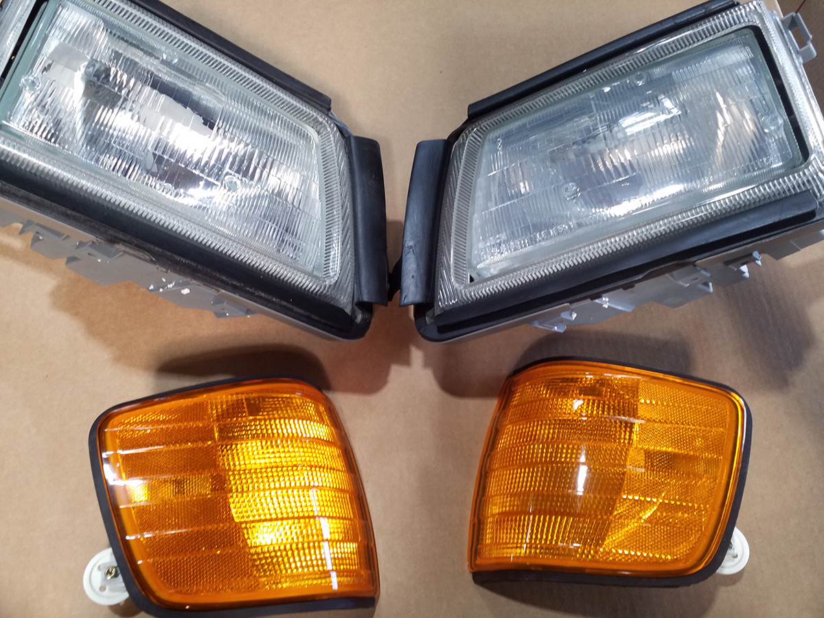 Mercedes W126 NOS Coupe Headlights